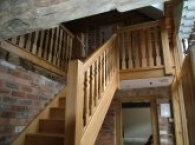 Billy-Bothy-galleried-staircase