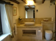 Hillside-Croft-master-bathroom