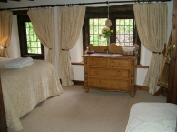 Hillside-Croft-bedroom-1